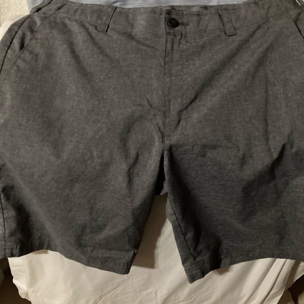 Ben Hogan grey golf Shorts waist size 34